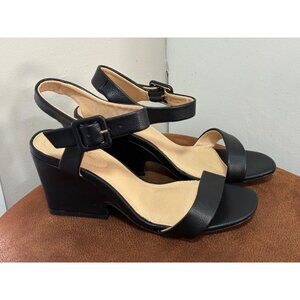 NEW- OTHER WOMENS COMFORT BLACK WEDGE HEEL SANDALS WITH ANKLE STRAP SIZE 8W